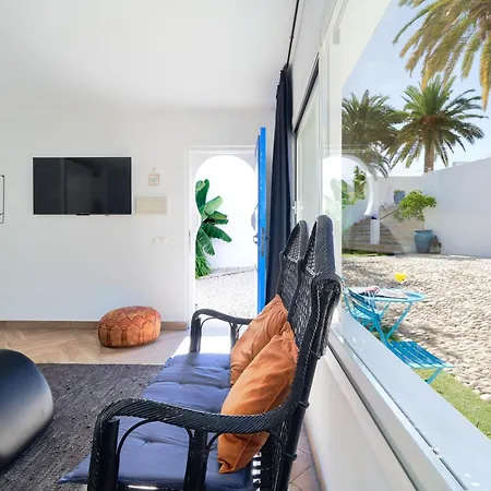 Andaluz Salt Pool Bliss Villa