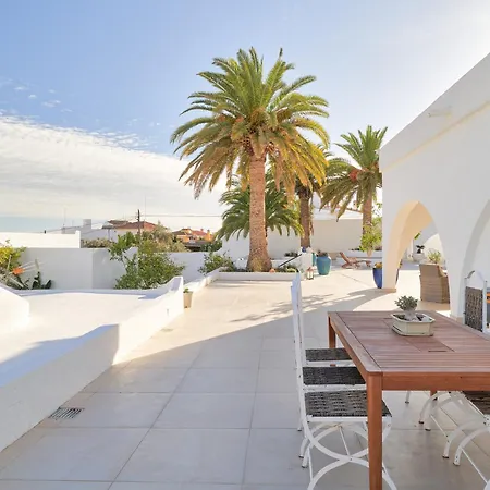 Andaluz Salt Pool Bliss Villa *