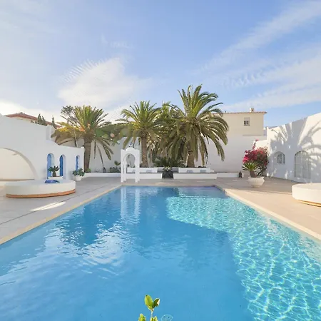Andaluz Salt Pool Bliss